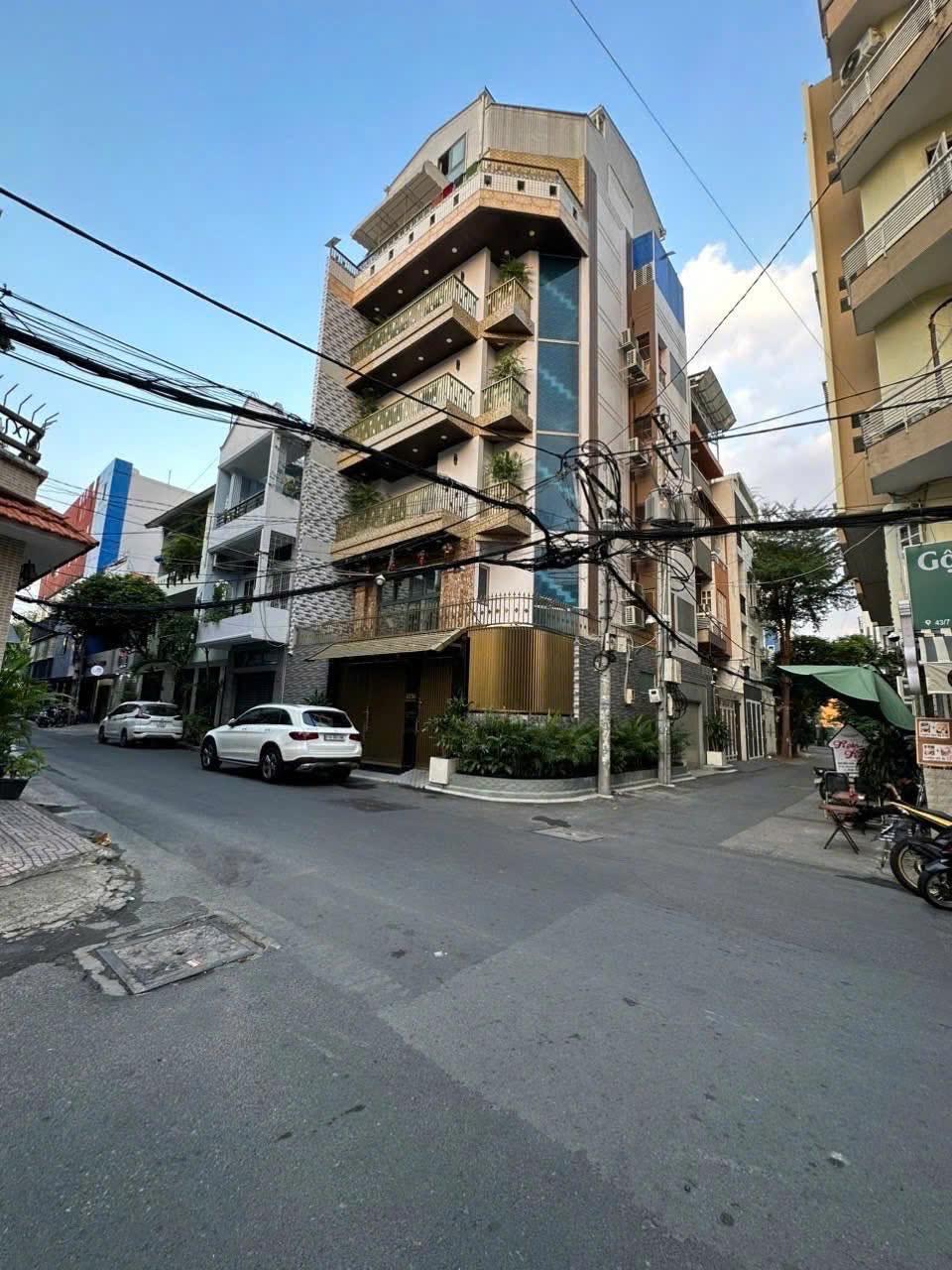 Cho Thuê Tòa Nhà 43/5A Cộng Hòa, Phường 4, Quận Tân Bình – Hầm 3 Lầu, Thang Máy
