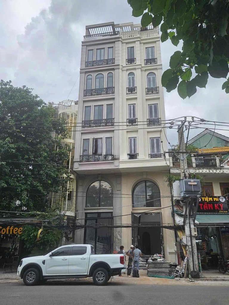 Cho Thuê Tòa Nhà 26D Thanh Đa, Phường 27, Quận Bình Thạnh – 11 Phòng, Hầm 5 Lầu, Thang Máy