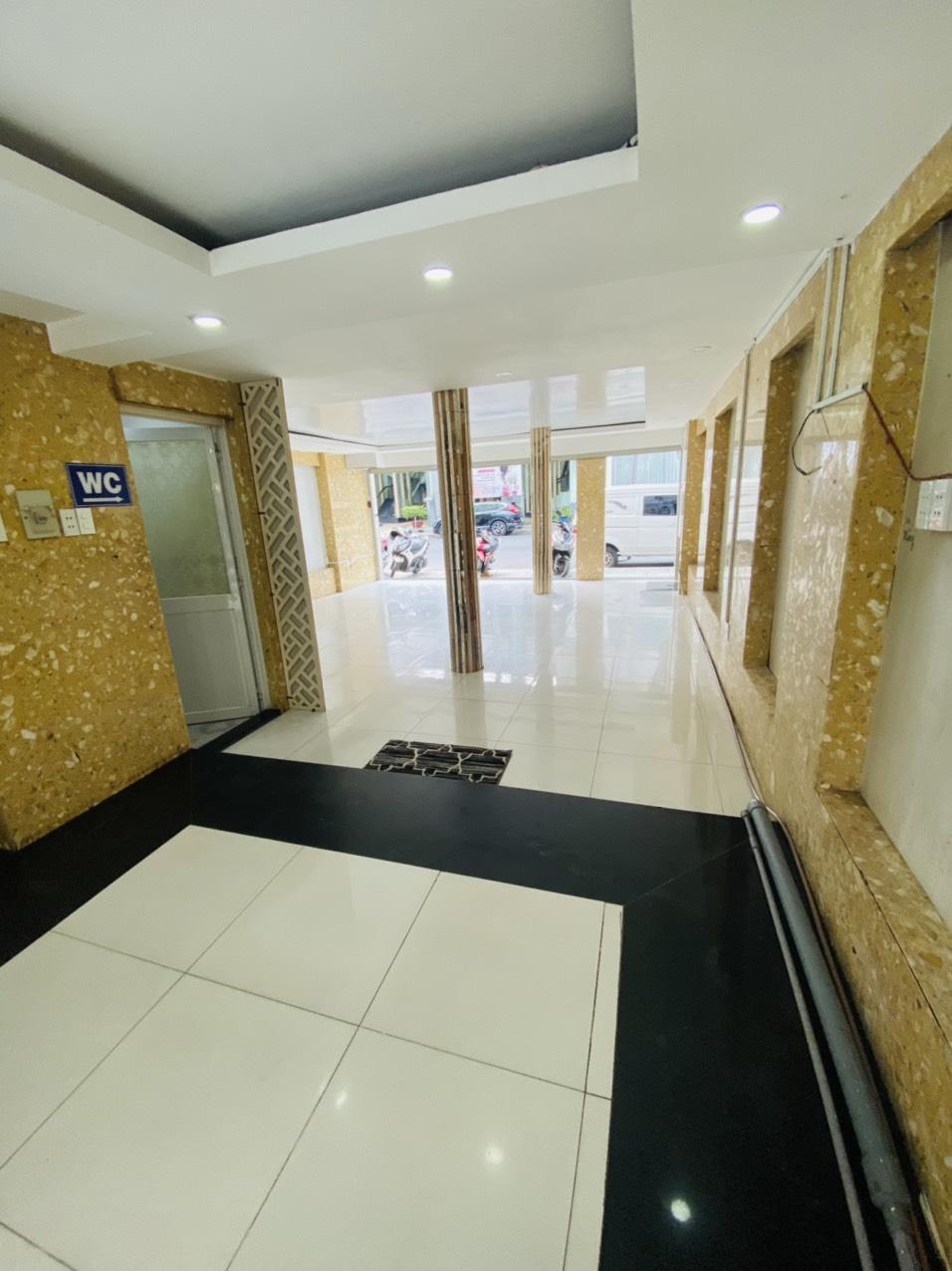Cho Thuê Nhà 2 Mặt Tiền 41 Hoàng Việt, Tân Bình – 5 Lầu, Thang Máy