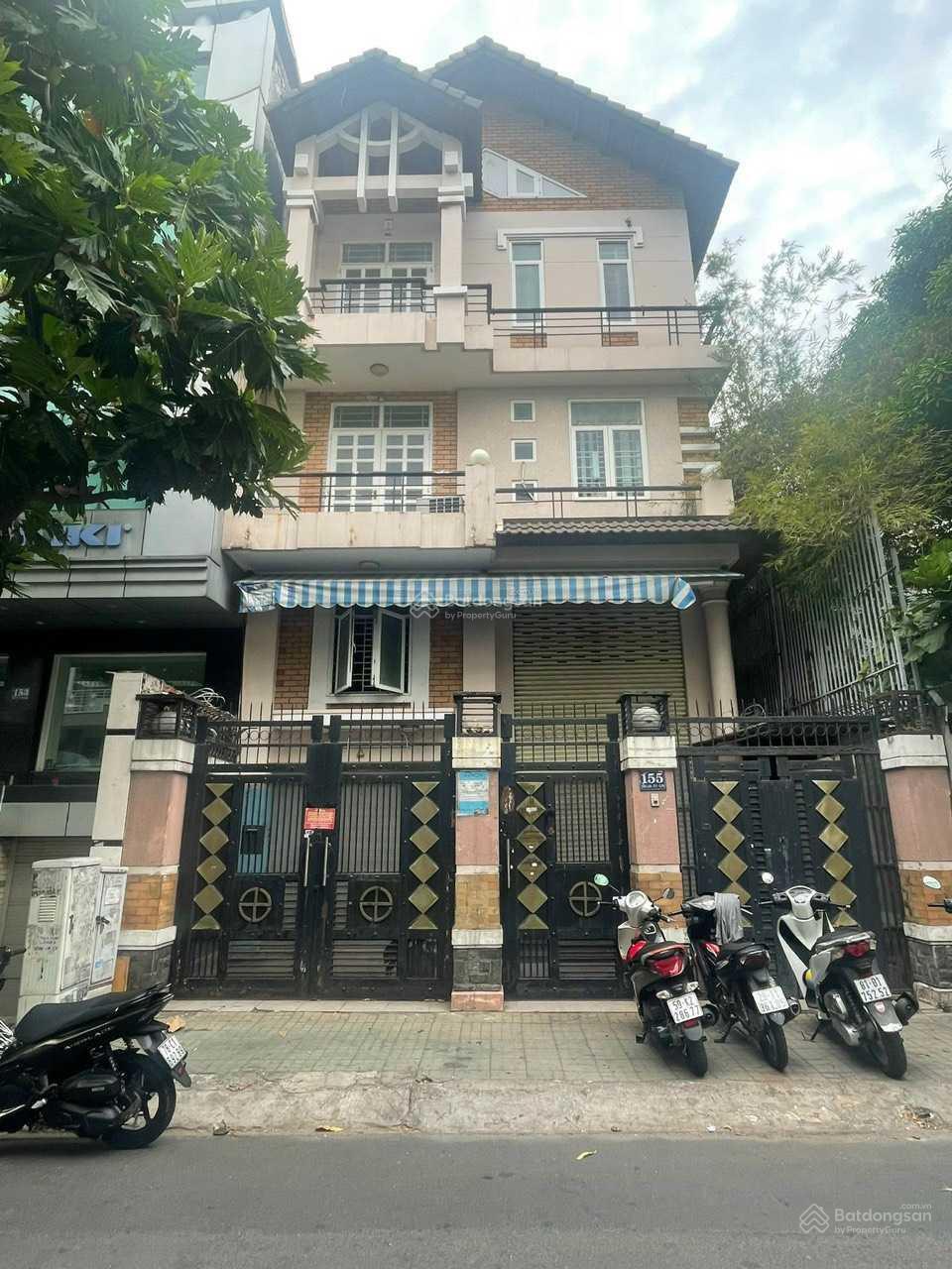 Cho Thuê Nhà Mặt Tiền 155 Hoa Lan, Phường 2, Quận Phú Nhuận – 8x18m, 4 Tầng