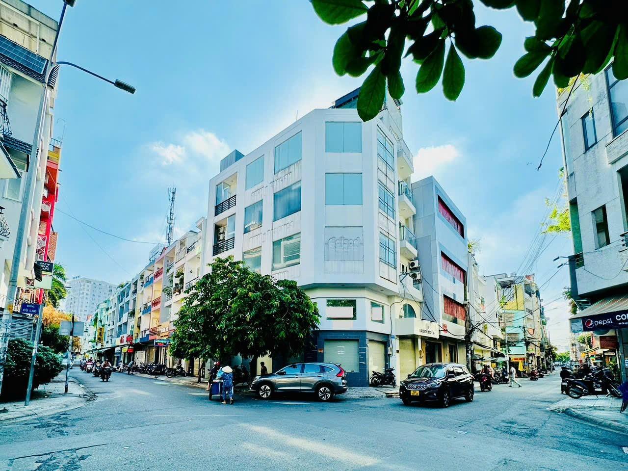 Cho Thuê Tòa Nhà 78 Cù Lao, Phường 2, Quận Phú Nhuận – Thang Máy, Trệt Lửng 3 Lầu