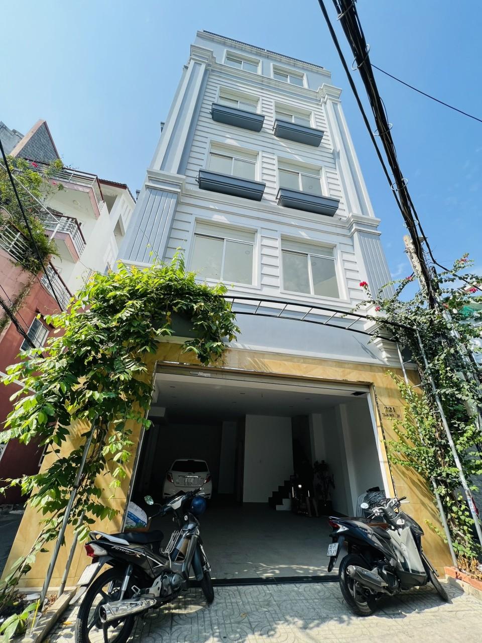 Cho Thuê Nhà 221D Trần Huy Liệu Phú Nhuận – 7x12m, 4 Lầu ST, Thang Máy