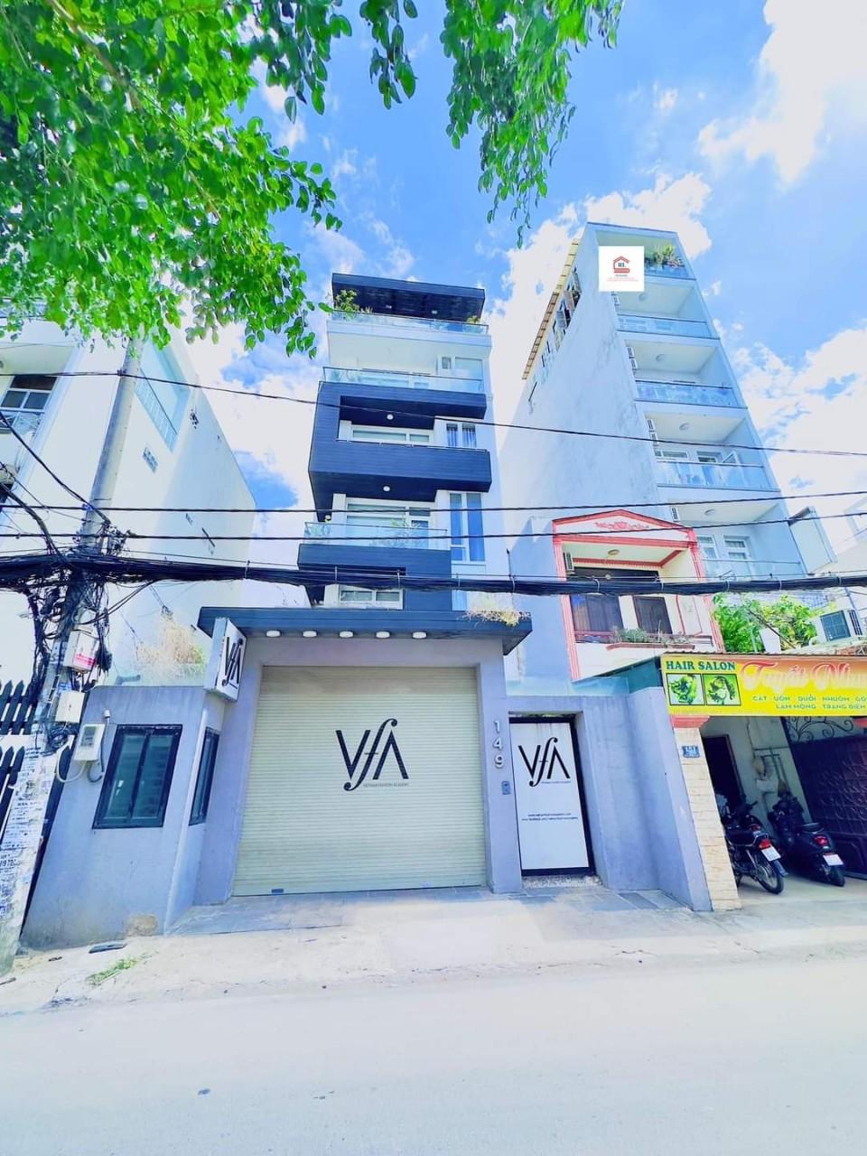 Cho Thuê Tòa Nhà 149 Nguyễn Cửu Vân, Quận Bình Thạnh – Hầm, 6 Lầu, Thang Máy