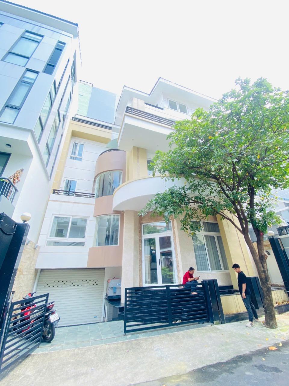 Cho Thuê Tòa Nhà 226/3B Lý Chính Thắng, Phường 9, Quận 3 – Hầm, Trệt, 3 Lầu Có Thang Máy