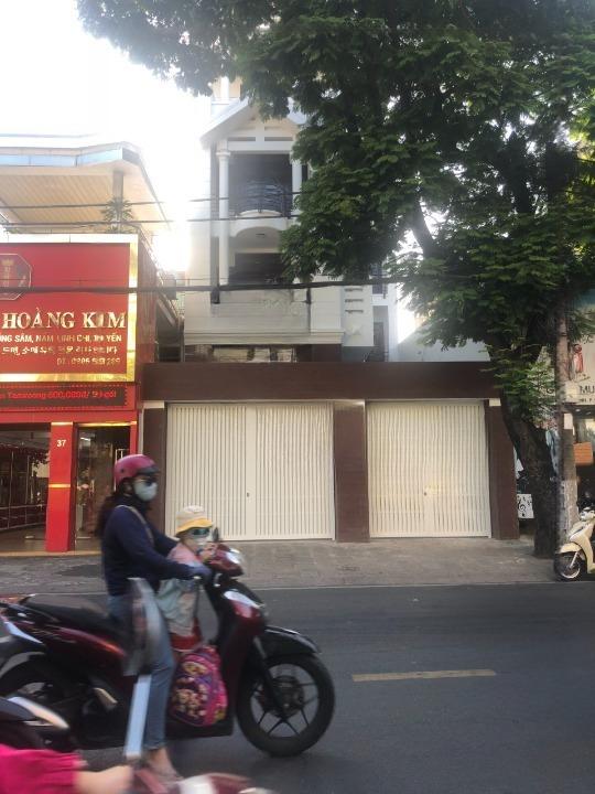 Cho Thuê Tòa Nhà 39 Trương Công Định, Quận Tân Bình – DT 8x30m, Trệt Lửng 3 Lầu