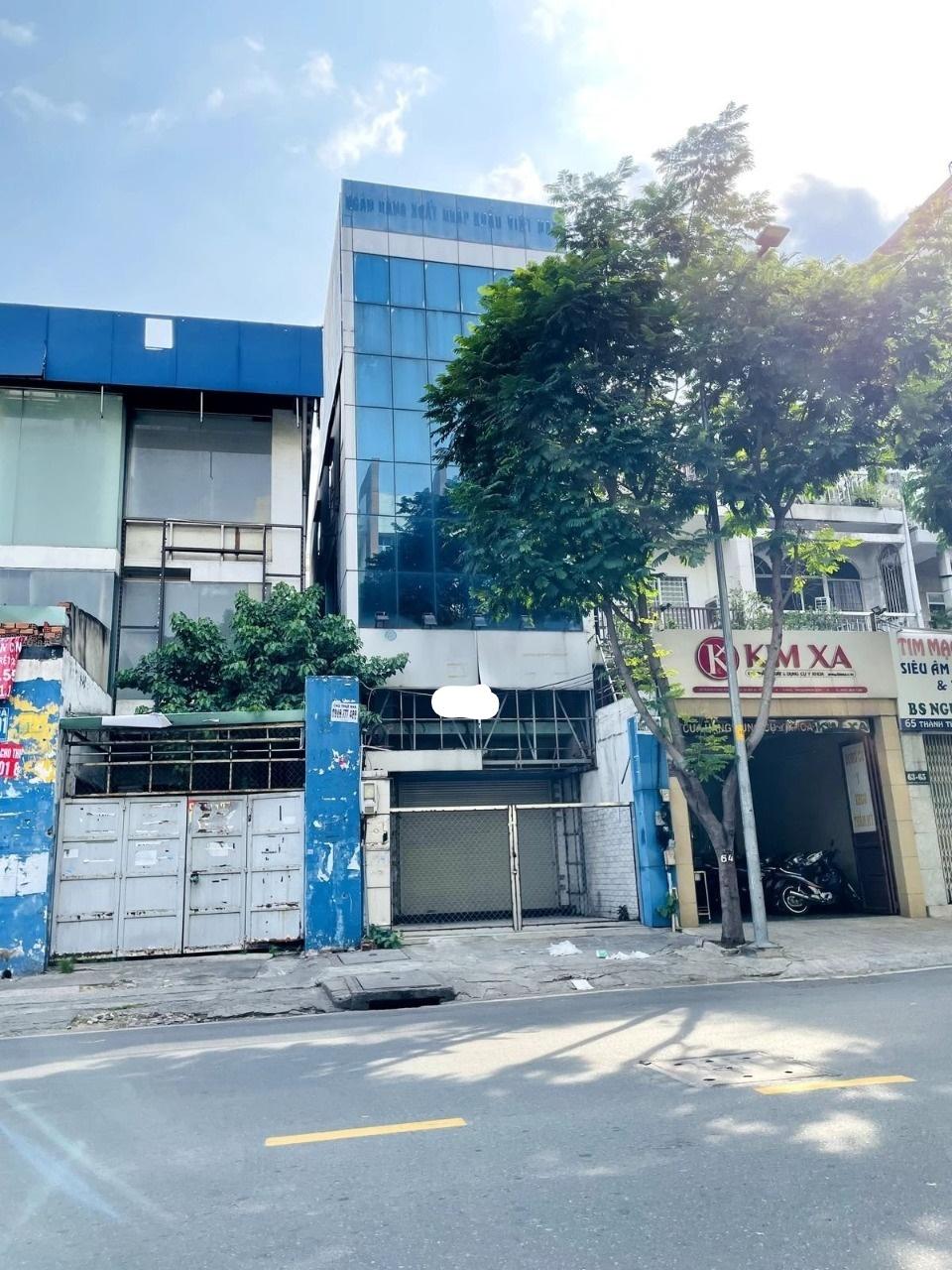 Cho Thuê Nhà Mặt Tiền 61 Thành Thái, Phường 14, Quận 10 – 1 Trệt 1 Lửng 2 Lầu