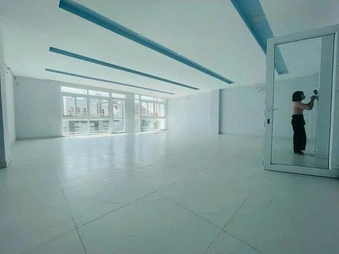 Cho thuê tòa nhà Nguyễn Huy Tưởng, Bình Thạnh – hầm 3 lầu, thang máy