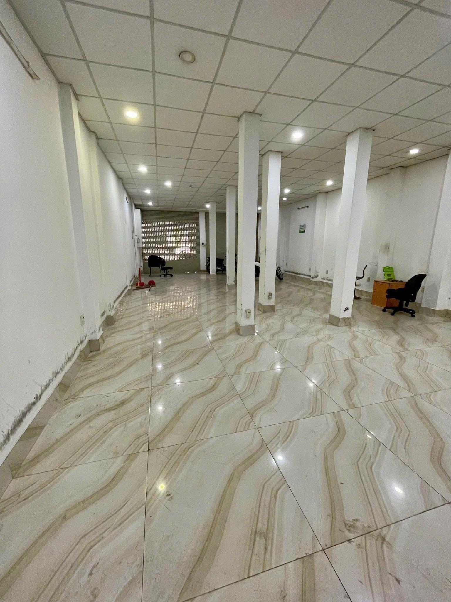 Cho thuê nhà 61-63 Trần Quang Khải Quận 1 – 7.5x19m, 3 lầu, thang máy