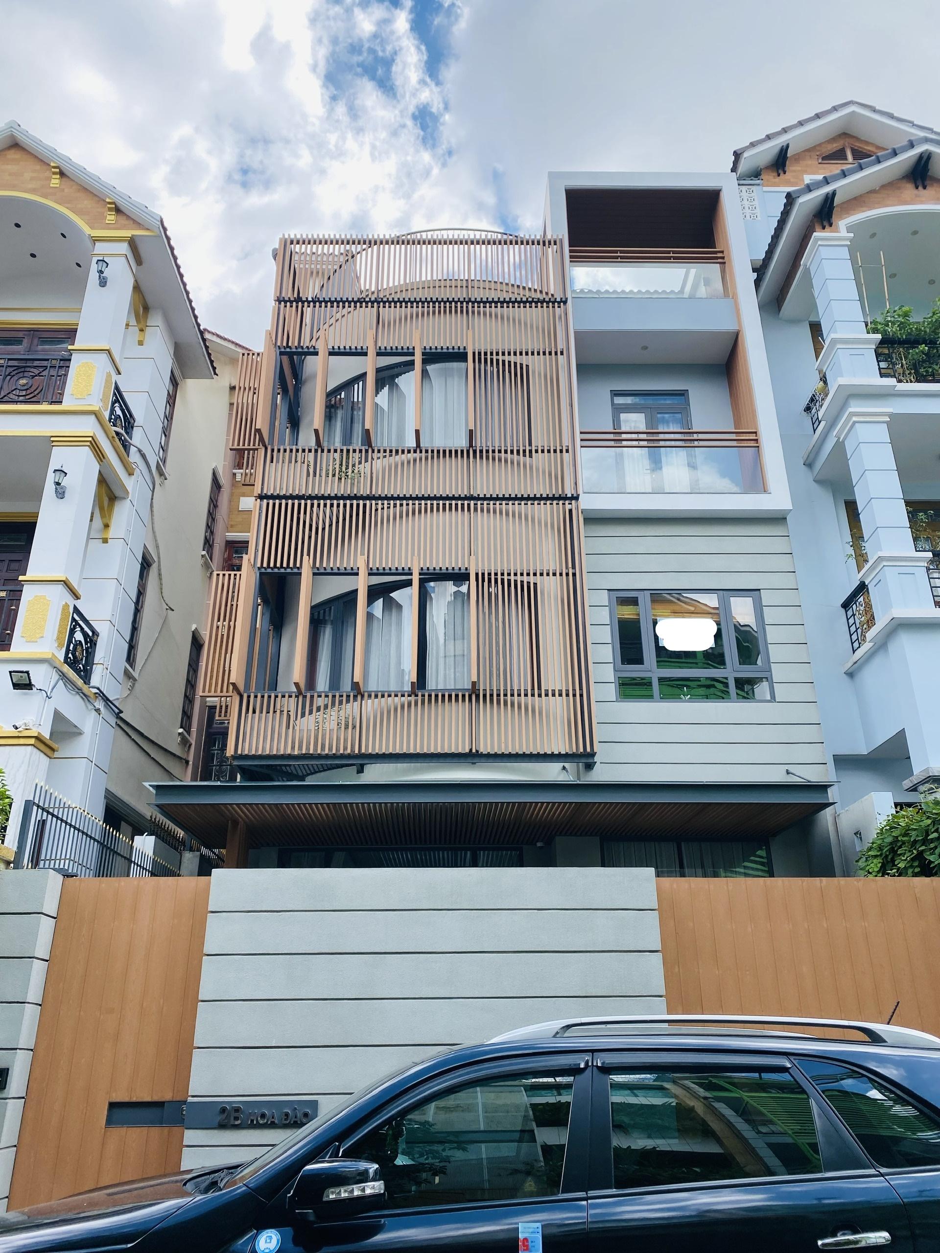 Cho thuê nhà 4 Hoa Đào, Phú Nhuận – 8x18m, có hầm