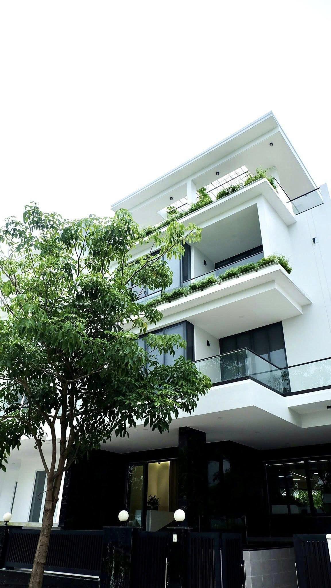 Cho thuê biệt thự Saigon Mystery Villas Quận 2 – 10x18m, hầm 4 tầng, full nội thất văn phòng