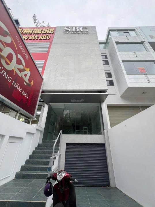 Cho Thuê Tòa Nhà 261 Nguyễn Văn Trỗi, Phú Nhuận – 5x22m, 4 Tầng Có Thang Máy
