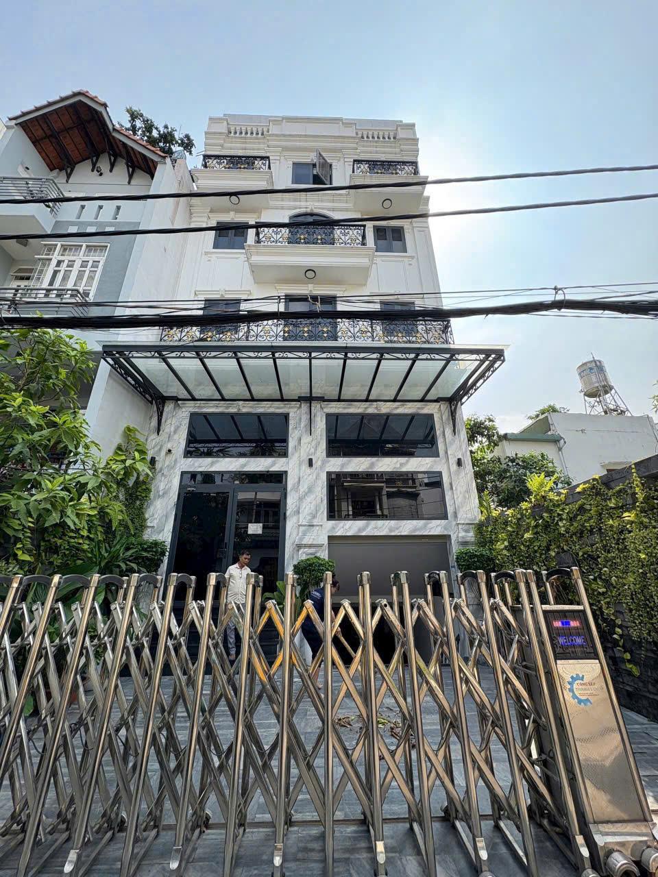 Cho Thuê Tòa Nhà 3/17B Nguyễn Thái Sơn, Gò Vấp – 7.5x25m, 5 Tầng Có Thang Máy