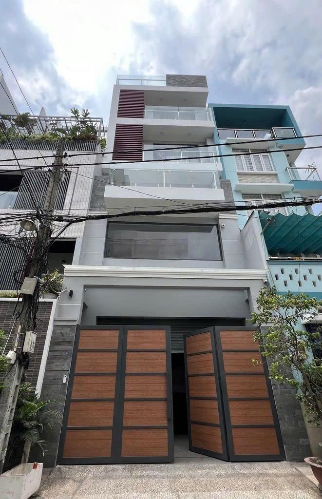 Cho thuê tòa nhà 31/5 Hoàng Dư Khương, Quận 10 – Hầm + 4 Lầu, Thang Máy