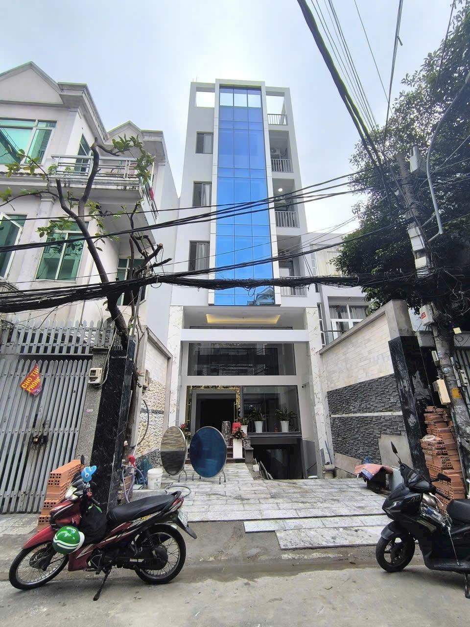 Cho Thuê Tòa Nhà 406/15 Cộng Hòa, Phường 13, Quận Tân Bình – Hầm, Lửng, 3 Lầu, Sân Thượng