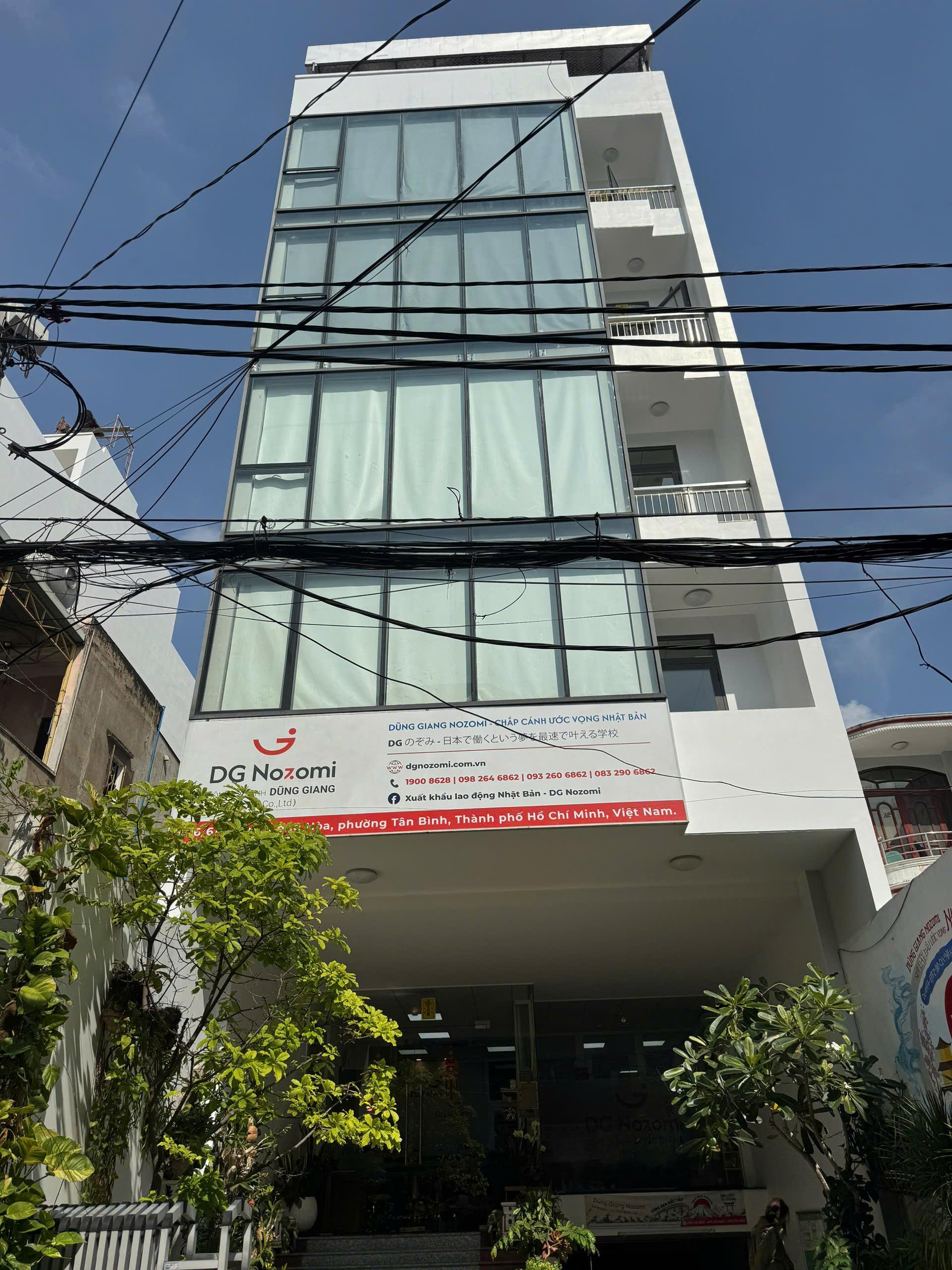 Cho Thuê Tòa Nhà Văn Phòng 406/61 Cộng Hòa, Quận Tân Bình – Hầm, Lửng, 5 Tầng Nổi, PCCC Đầy Đủ