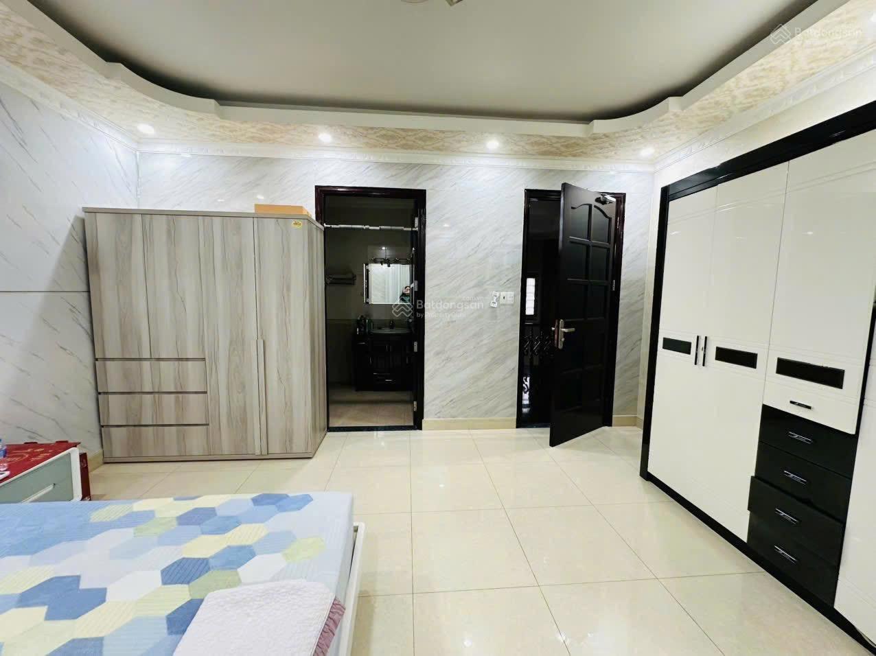 Cho Thuê Tòa Nhà 8B Trần Quang Diệu, Phường 13, Quận 3 – 13x20m, 3 Tầng