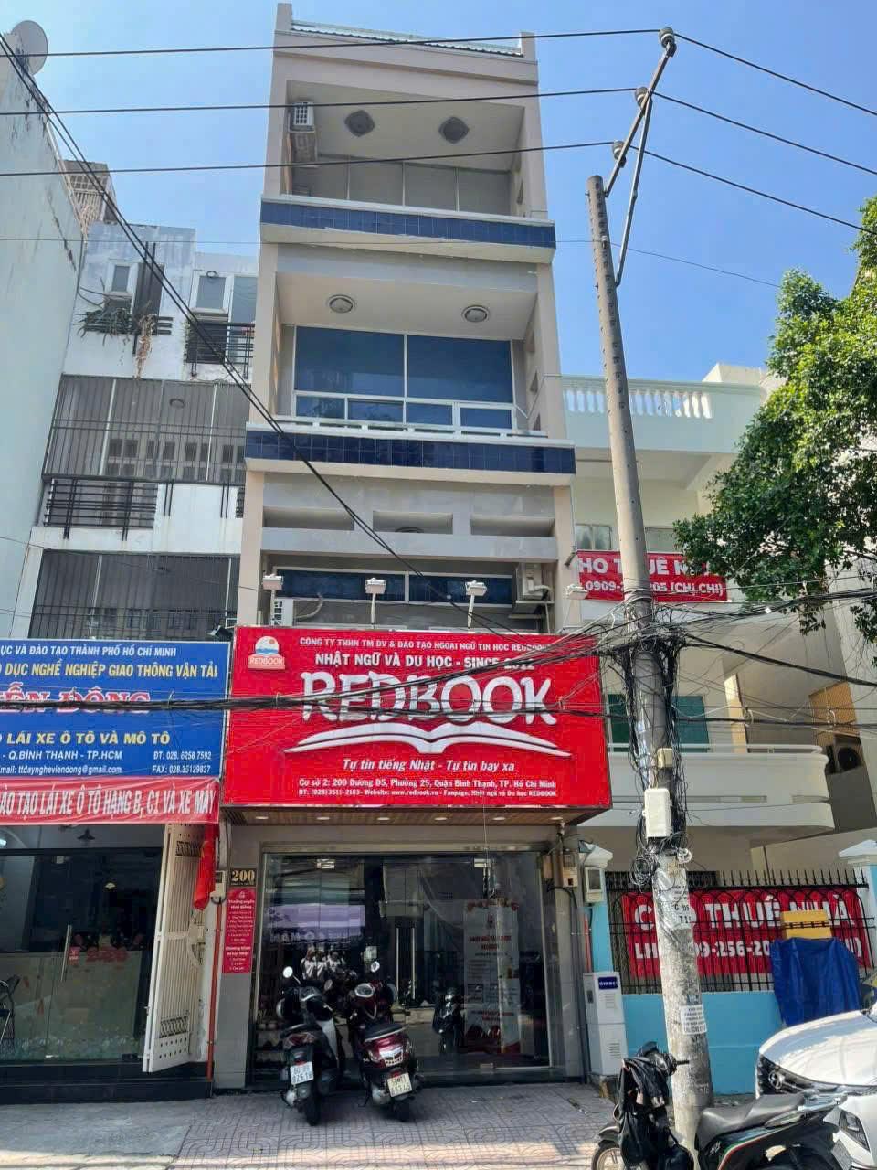 Cho Thuê Tòa Nhà 200 Đường D5, Phường 25, Quận Bình Thạnh – 300m², 9 Phòng